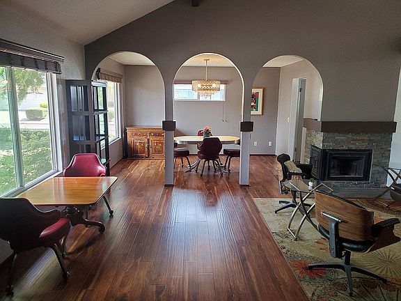 4th image of 1130 Santa Clara Ln