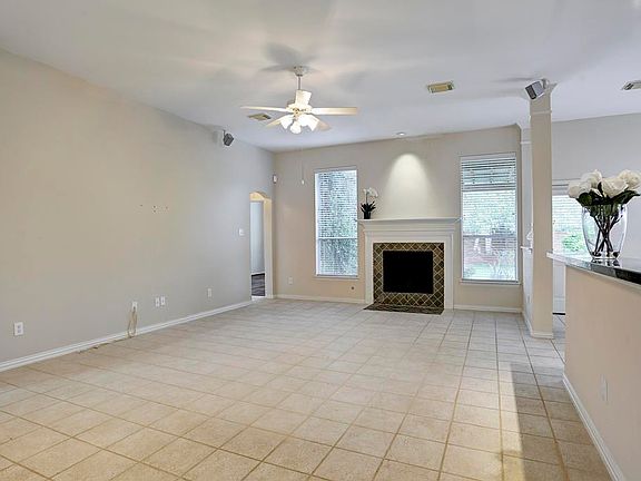 5th image of 3810 Shadow Cove Dr