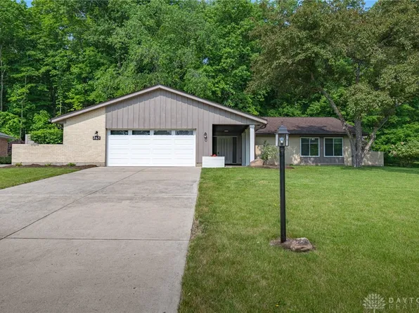 265 Scarlett Dr, Dayton, OH 45434