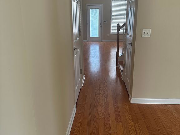 Front entry hallway