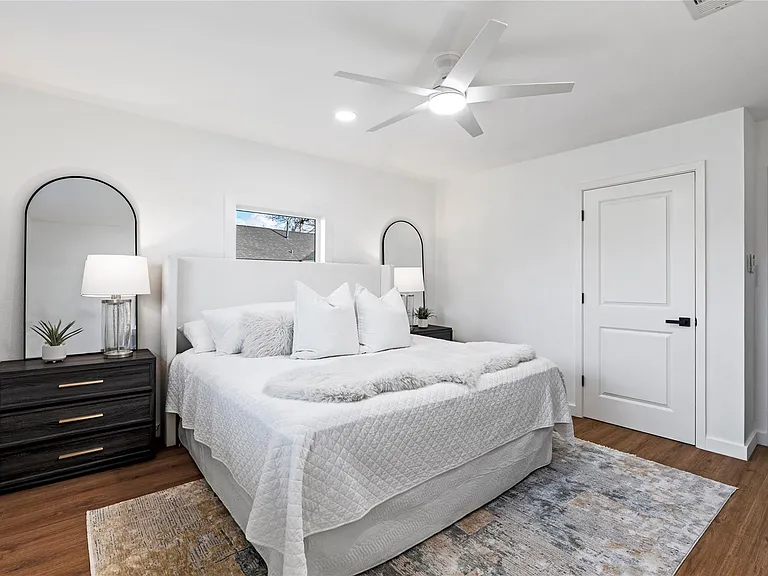5023 Redstart St — Photo 25