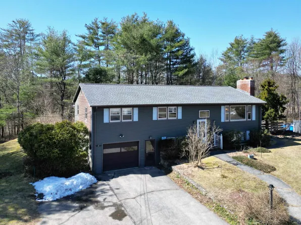 29 Pine Crest Drive, Goffstown, NH 03045