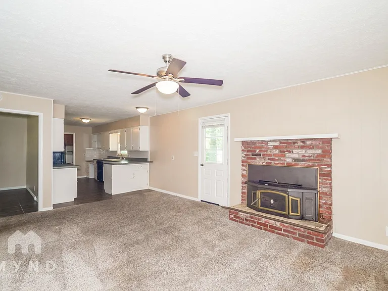 1258 E Edgewood St — Photo 5