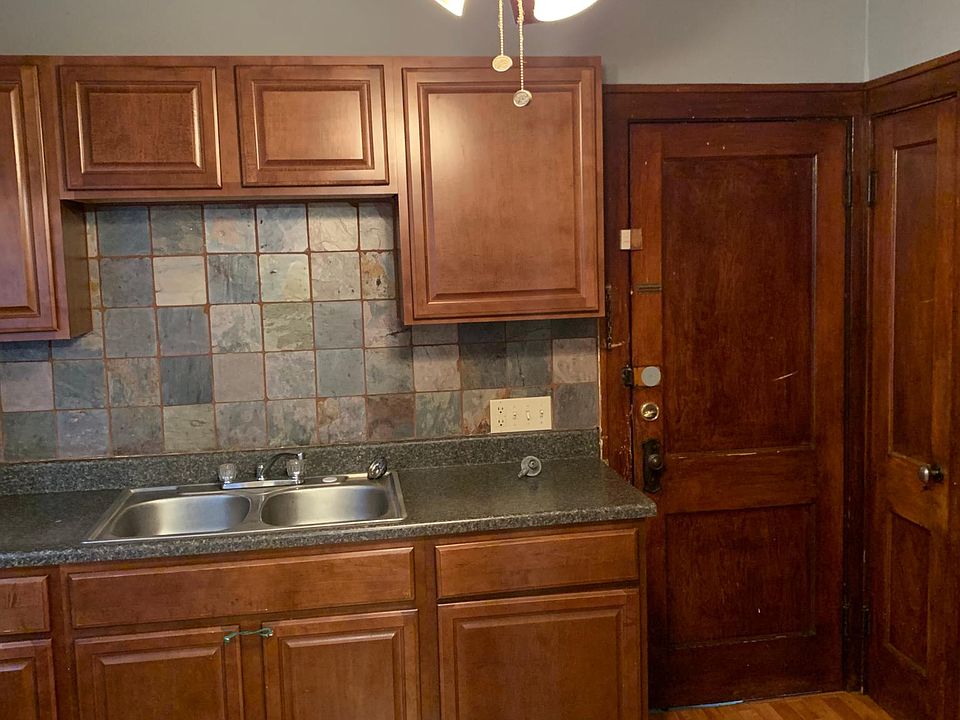 1st image of 4332 W 47th St