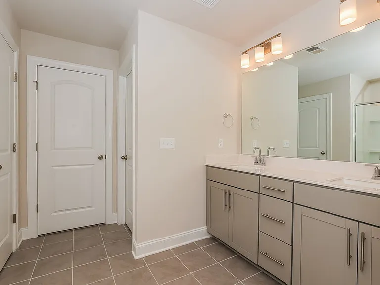 3610 Mathewson Way — Photo 11
