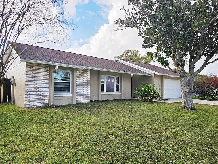 12112 Rotuma St — Photo 1