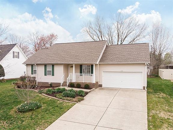 2nd image of 1410 Amberwood Cir