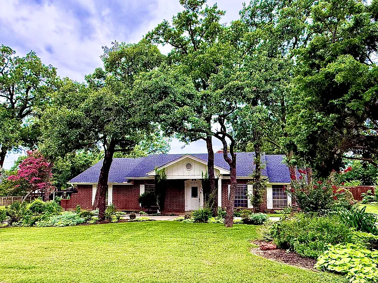5100 Oak Timbers Ct — Photo 1