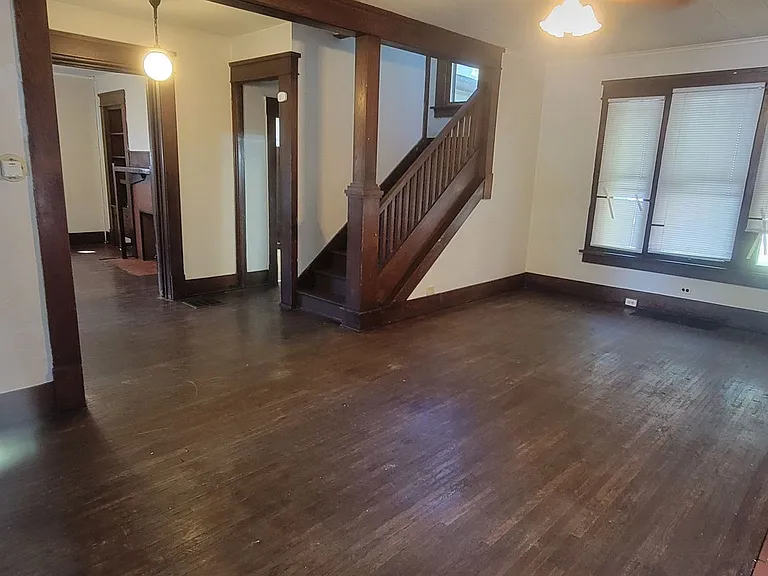 2015 Summit St — Photo 18