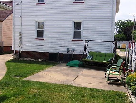 4th image of 4815 E 96th St