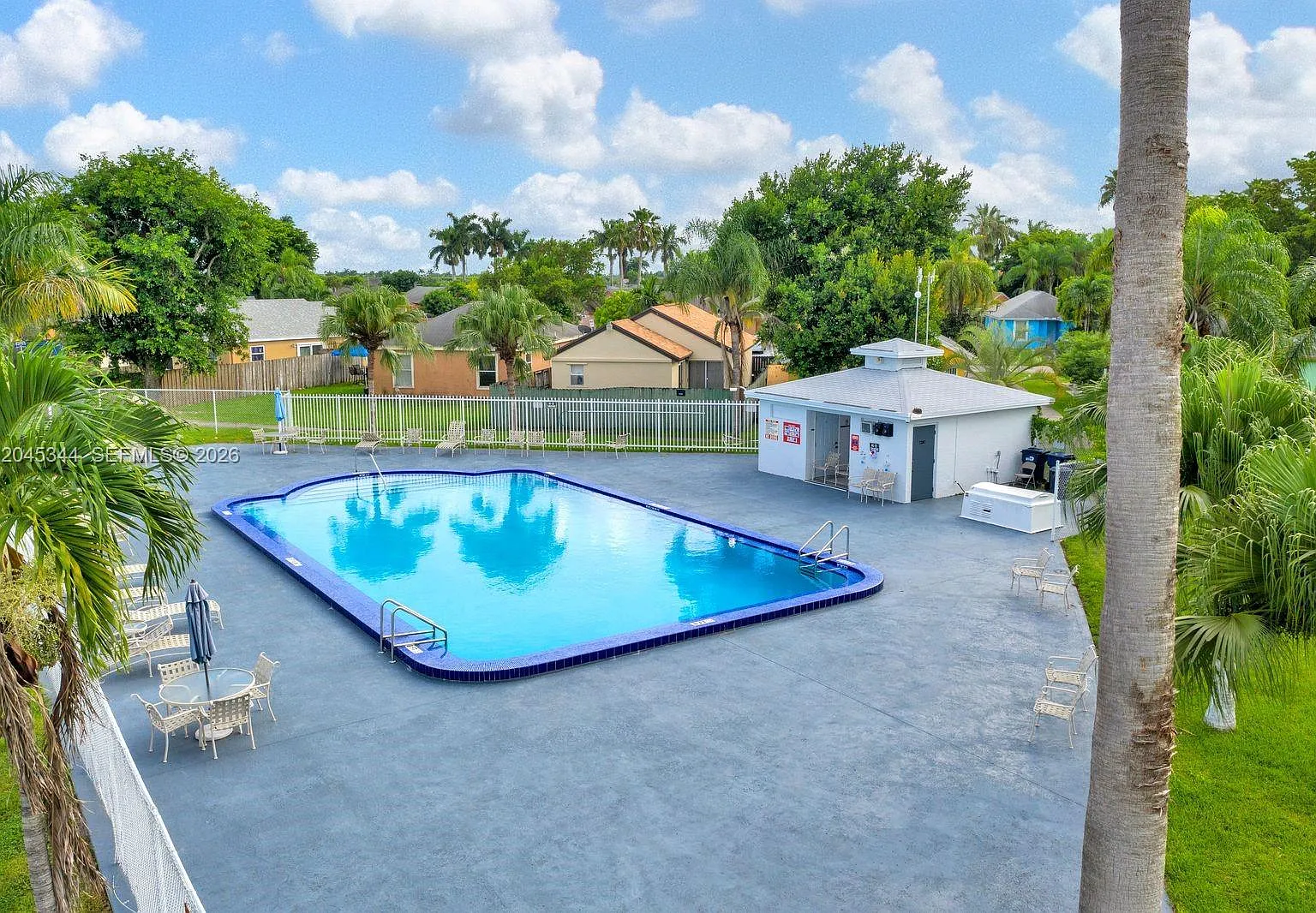 3 bed, 2.0 bath, $2,250 — Photo 3