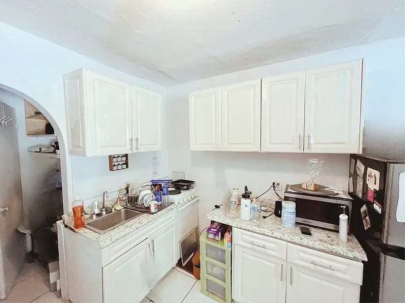 1 bed, 1.0 bath, 940 sqft, $1,700 — Photo 3