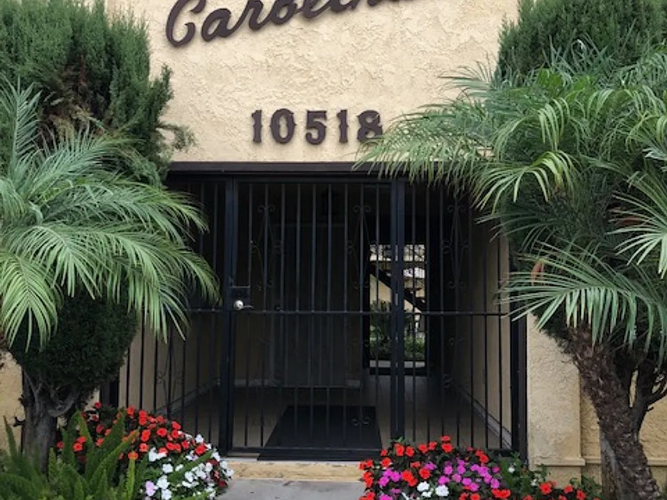 10518 Western LLC