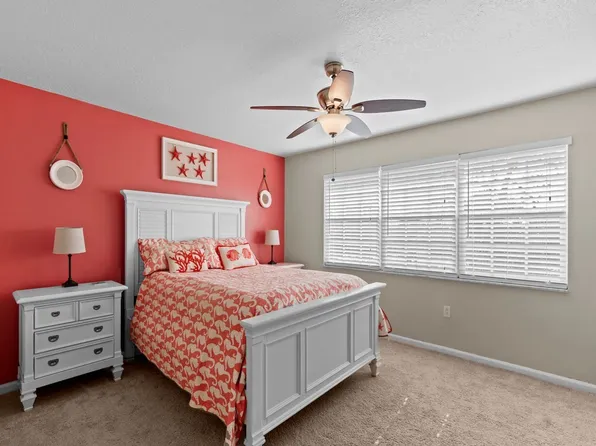 1901 Indian River Blvd #201A, Vero Beach, FL 32960