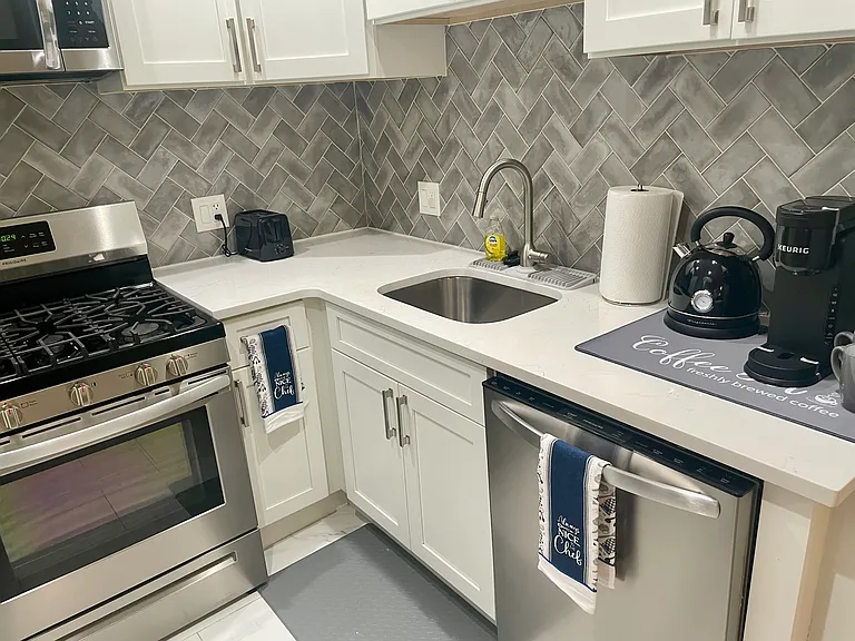 35 S Oak Ln #2 — Photo 11