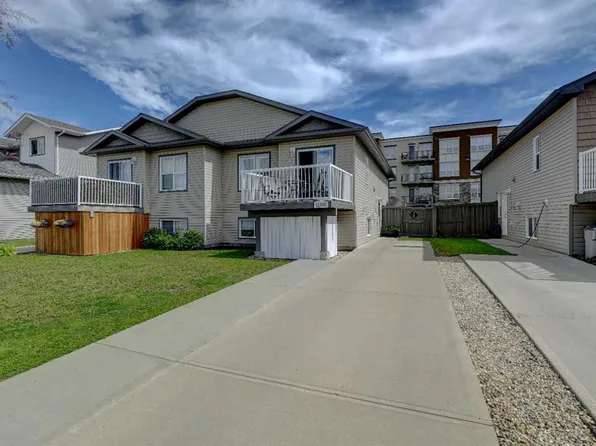 12305 W 103rd St, Grande Prairie, AB T8V 2L4