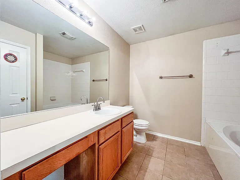 1632 Sunnycrest Cir — Photo 8