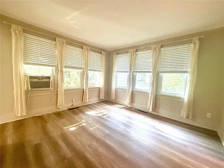 5156 Saint Paul Blvd — Photo 21