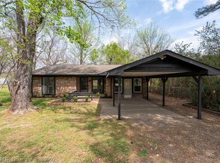 9506 Berry Ln, Hackett, AR 72937