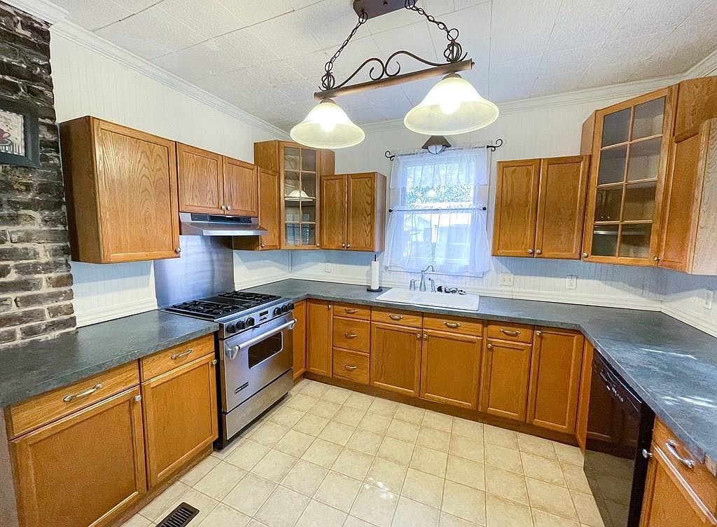 1002 N Link St, Palestine, TX 75801 MLS 94179 Zillow