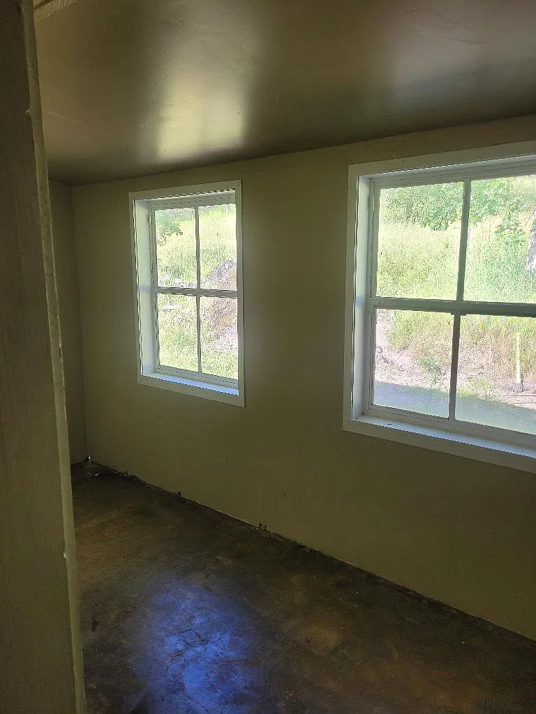 2 bed, 1000 sqft, $1,000 — Photo 1