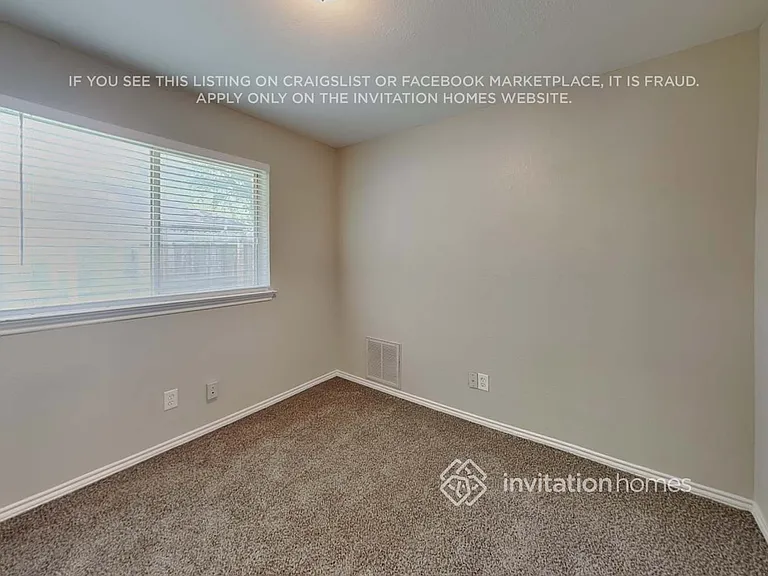 3217 Brooke St — Photo 13