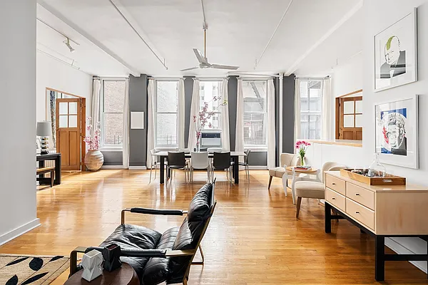 Sold by Compass | media 1