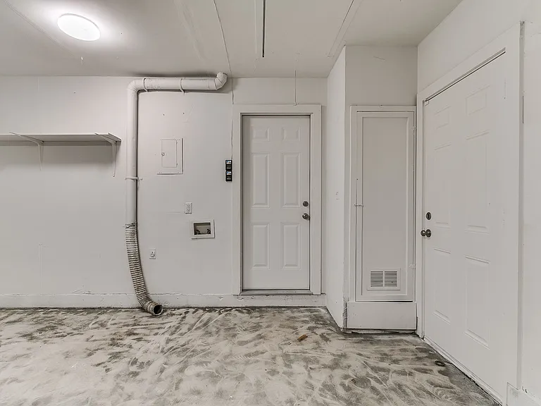 202 Thompson Dr — Photo 19
