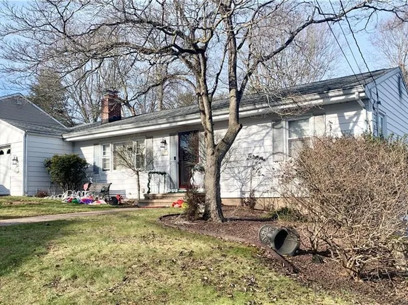 51 Home Place, Hamden, CT 06518