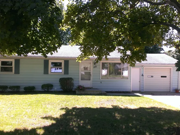 385 Pocahontas Trl, Oxford, MI 48371