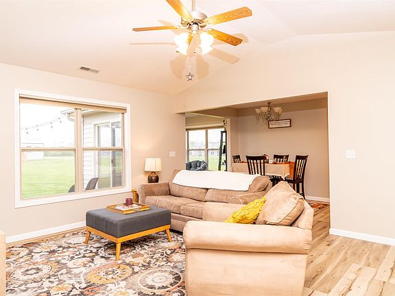 2nd image of 6704 N Island Way