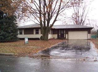 1915 Candlewick Dr, Findlay, OH 45840