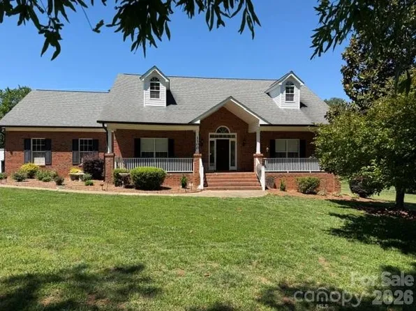 1100 Legacy Lake Dr, Monroe, NC 28110