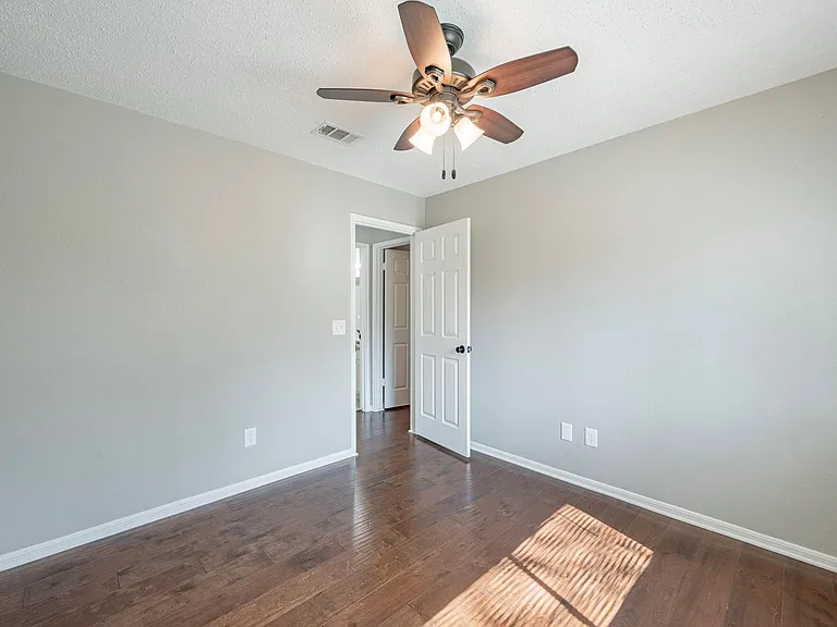 23 E Stony Bridge Cir — Photo 23