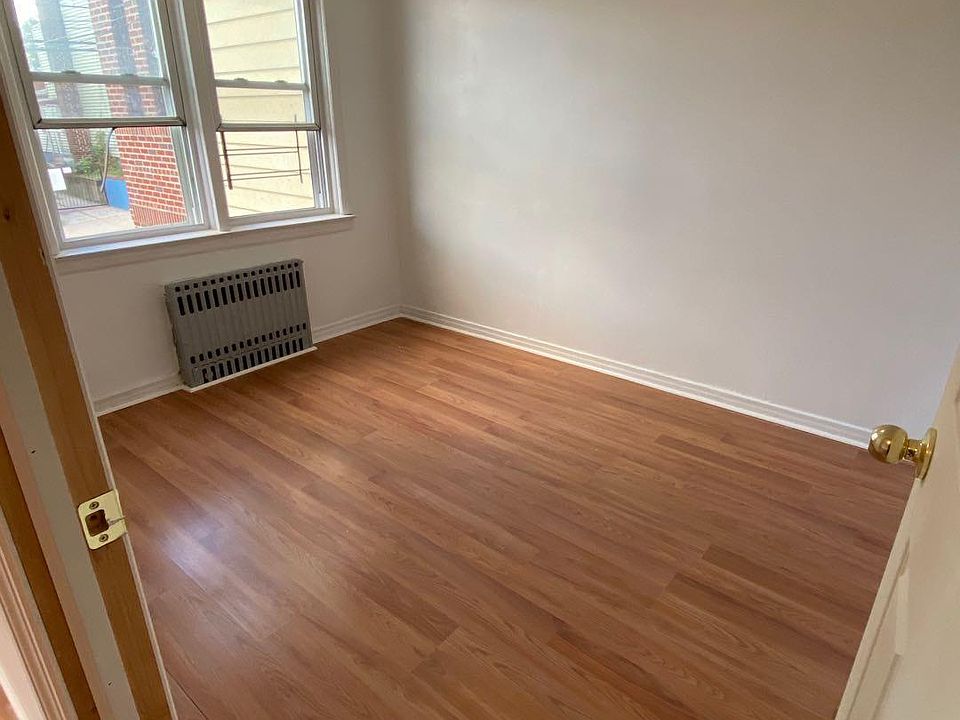 1st image of 7437 43rd Ave