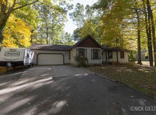 14714 Hickory St, Spring Lake, MI 49456