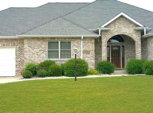 2535 Penbrook Dr, Racine, WI 53406