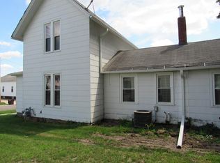 401 Main St, Delmar, IA 52037