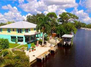 1940 Harbor Ln, Naples, FL 34104