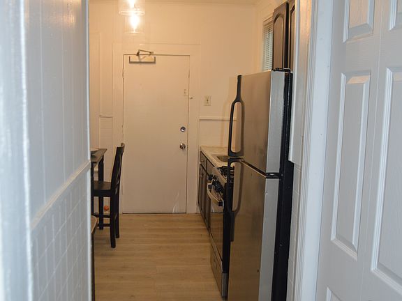 5th image of 73 2nd St #2A