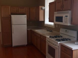 801 6th St #2, Mendota, IL 61342