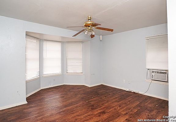 3rd image of 96 Lewis St