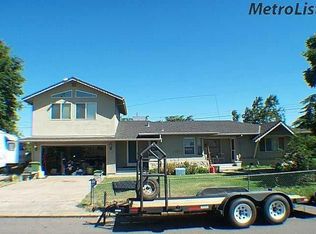 569 E Springer Ln, Lodi, CA 95242