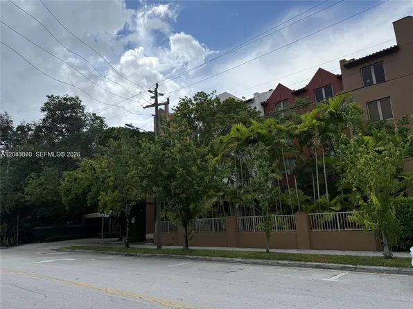 2630 SW 28th St, Miami, FL