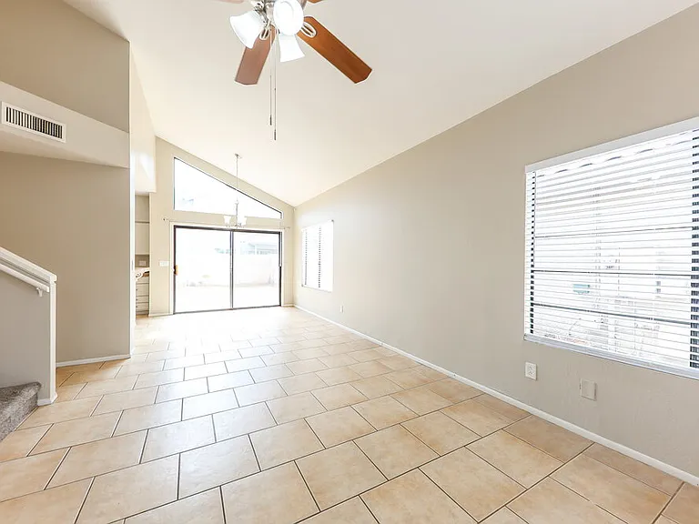 18421 N 44th Pl — Photo 5