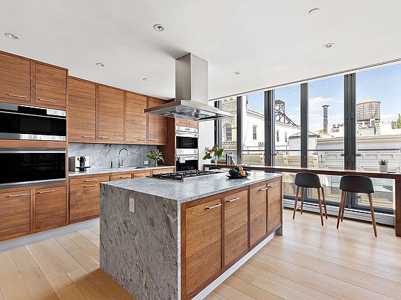 5th image of 27 Wooster St #7A