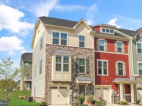 2nd image of 729 Apple Orchard Dr