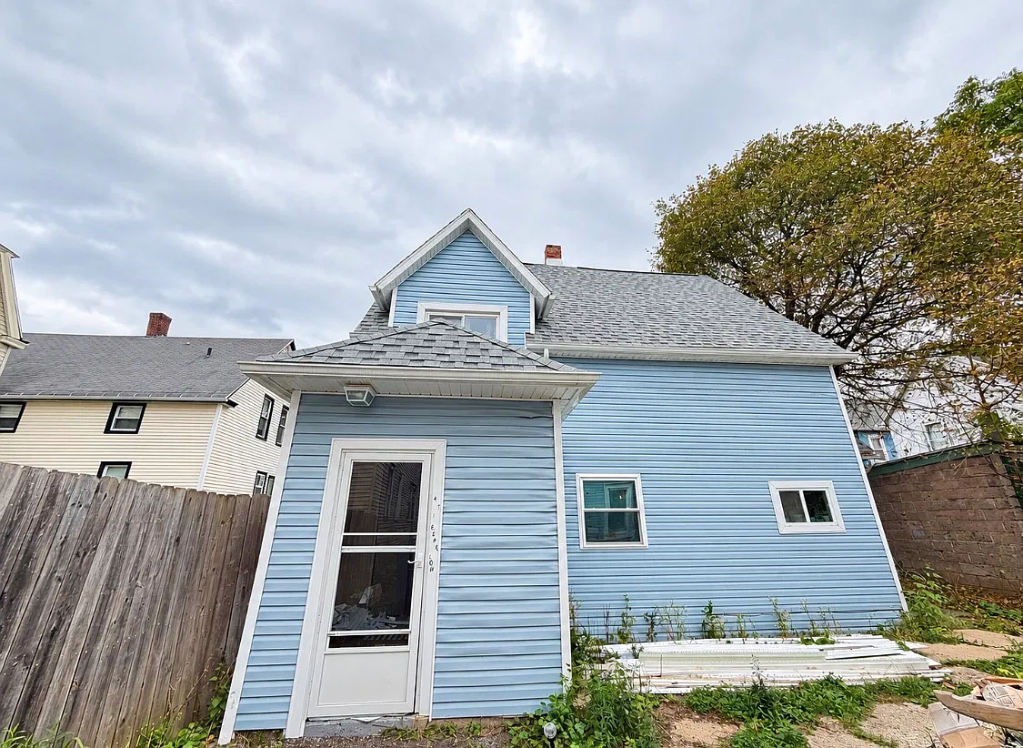 1 bed, $1,050 — Photo 1