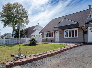 2824 Woodhaven Rd, Philadelphia, PA 19154