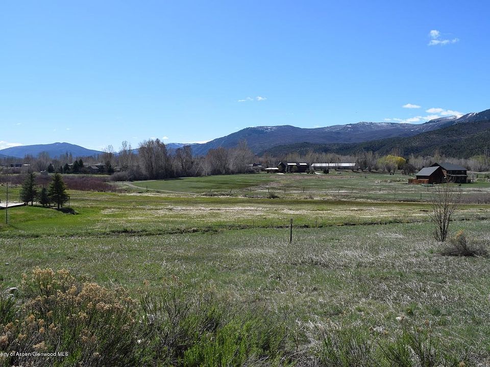 1st image of 0611 Larkspur Dr